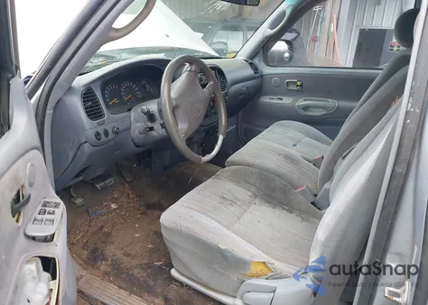 2000 Toyota Tundra Sr5 V8 z USA, uszkodzony, nr VIN 5TBRT3416YS077816